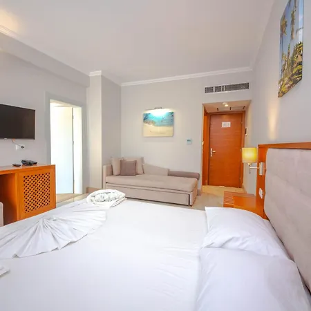 Sole Mare מלון 4*